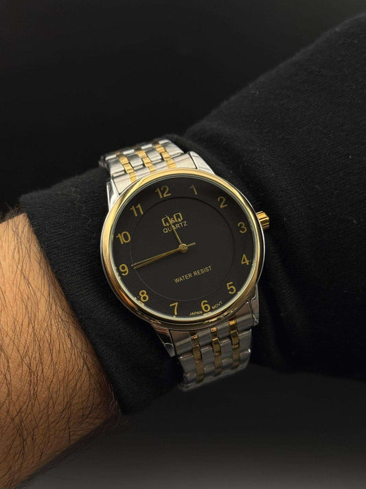 Q&Q 12H Bicolor Tablero Negro Dorado